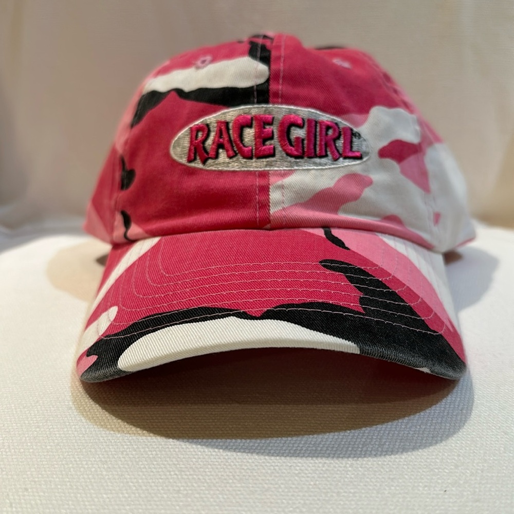 RACEGIRL CAMO CAP Color Pink Camo: Cotton Twill.
One size fits all.